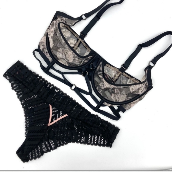 Victoria's Secret Other - VS Super Sexy Gothic Lingerie Set